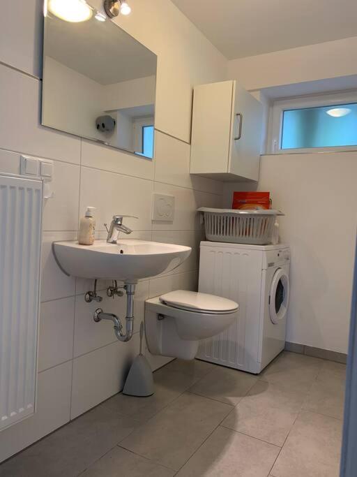 60Qm Zweizimmerwohnung Im Raum Stuttgart Oberriexingen Esterno foto